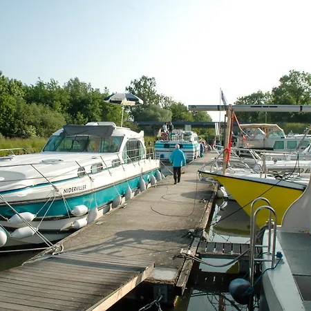 Budget At Harbor By Kuhnle-tours *