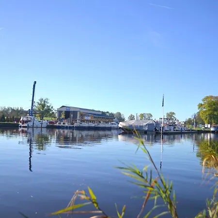 Budget At Marina By Kuhnle-tours