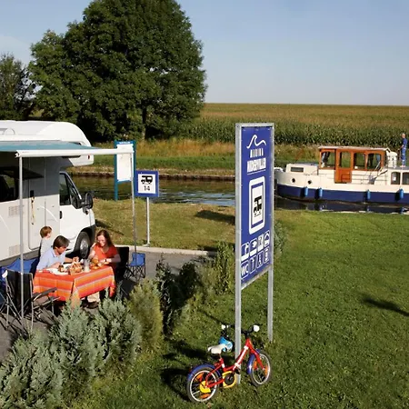 Budget At Harbor By Kuhnle-tours דירה *