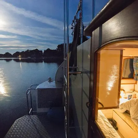 Budget At Marina By Kuhnle-tours *