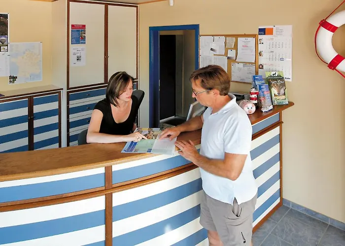 Budget At Marina By Kuhnle-tours *