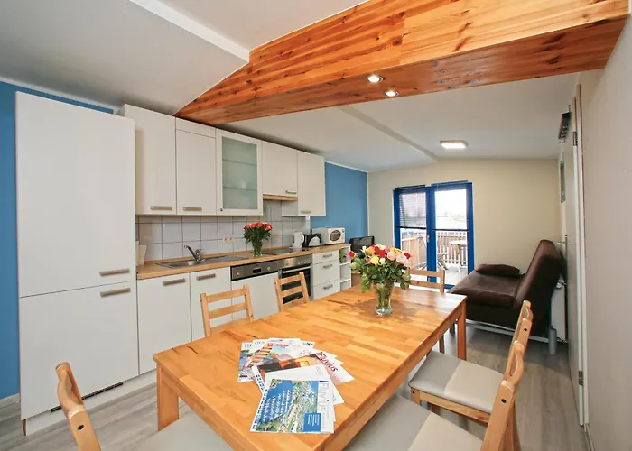 Budget At Marina By Kuhnle-tours